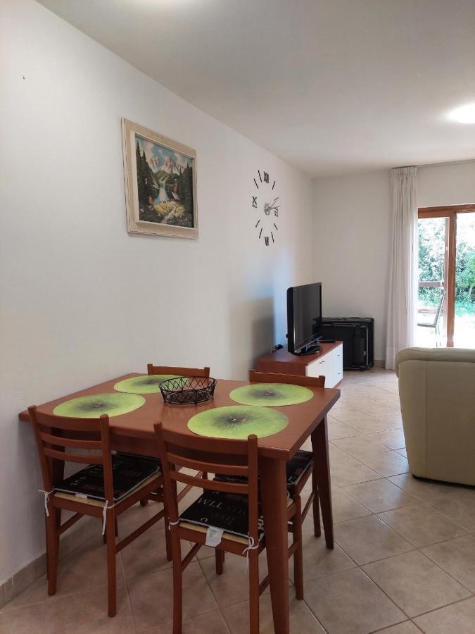 Fortuna Apartment Tar-Vabriga Buitenkant foto