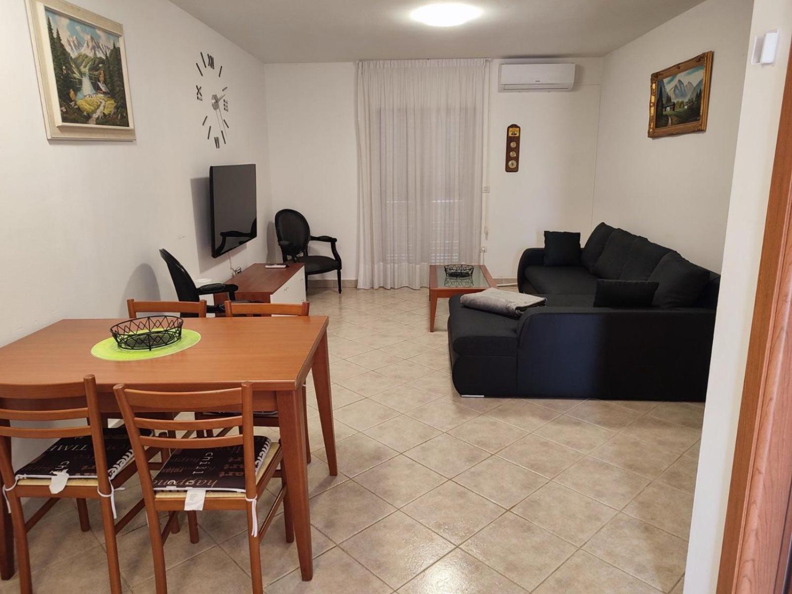 Fortuna Apartment Tar-Vabriga Buitenkant foto